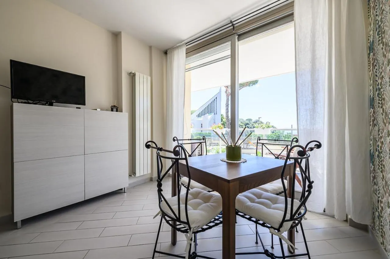 Viale Dei Colli Aminei 10 Apartment Naples