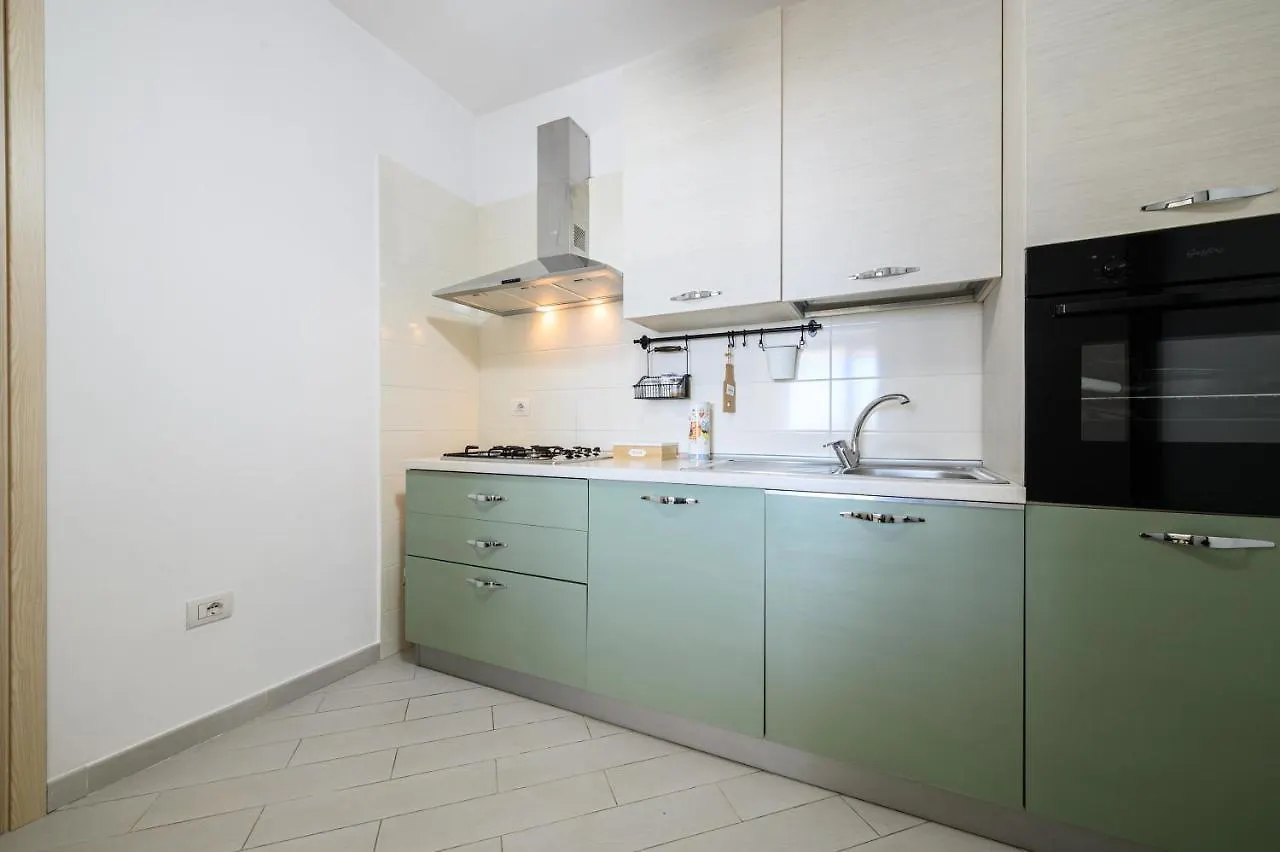 Viale Dei Colli Aminei 10 Apartment Naples