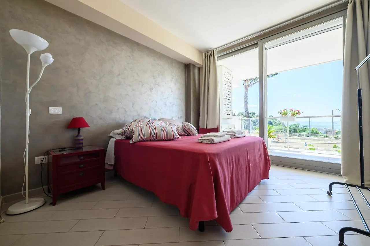 Viale Dei Colli Aminei 10 Apartment Naples