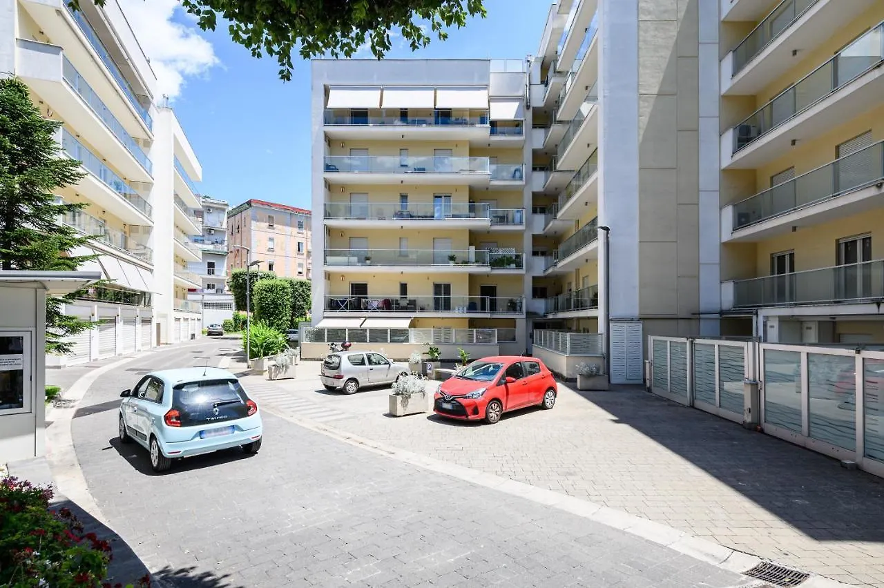 Viale Dei Colli Aminei 10 Apartment Naples